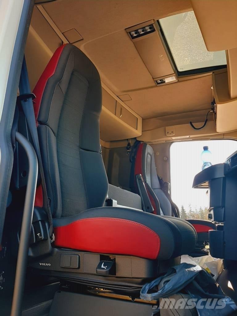 Volvo FH 13 平板车