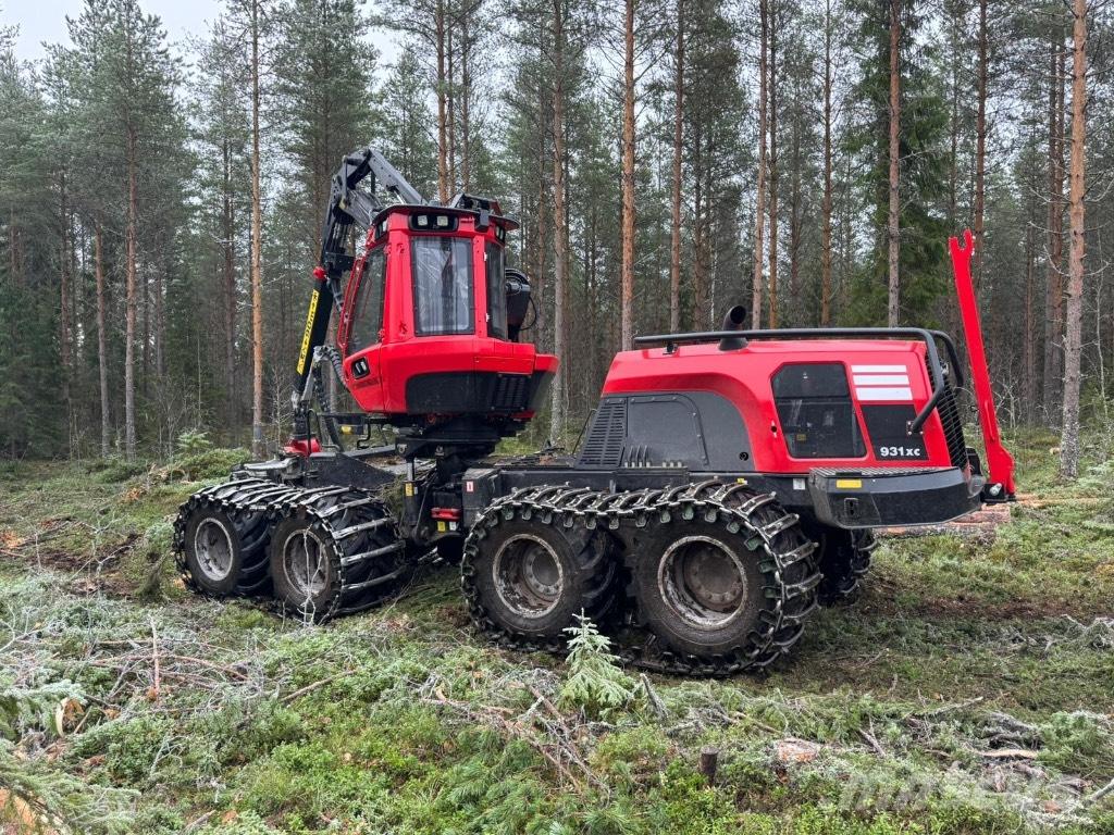 Komatsu 931 XC 收割机