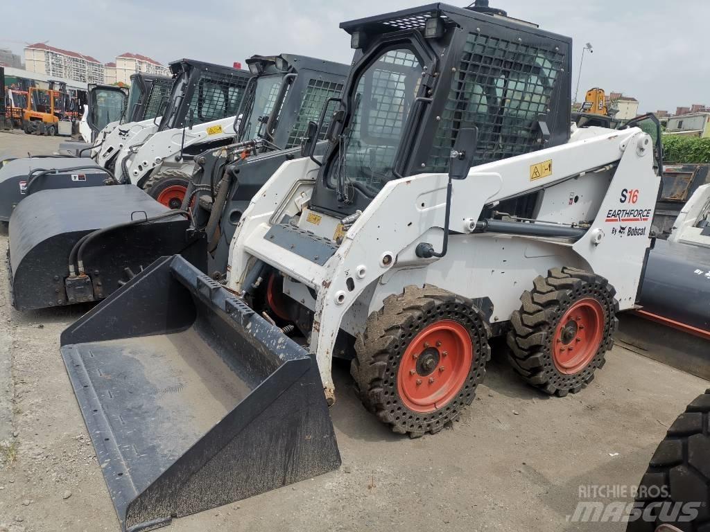 Bobcat S 16 滑移装载机