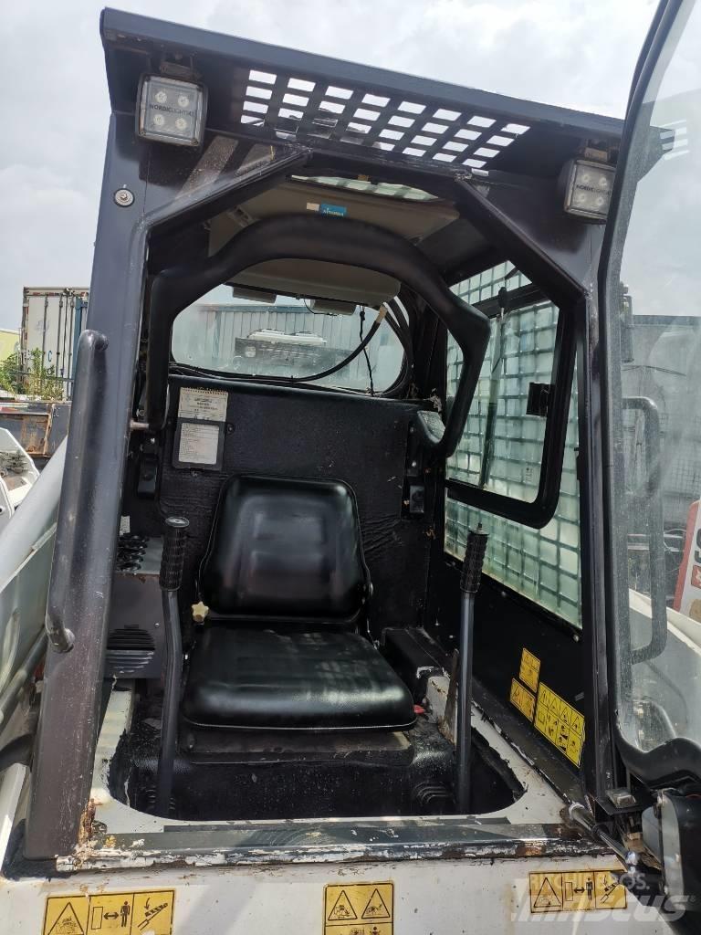 Bobcat S 16 滑移装载机