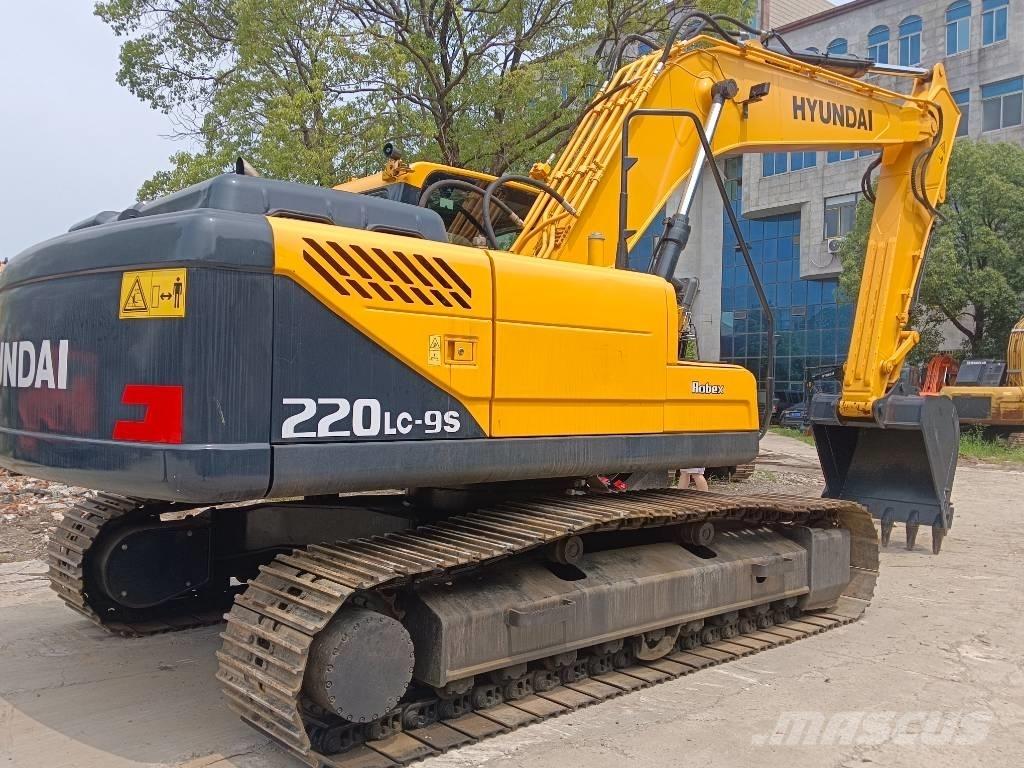 Hyundai R220LC-9S 履带挖掘机