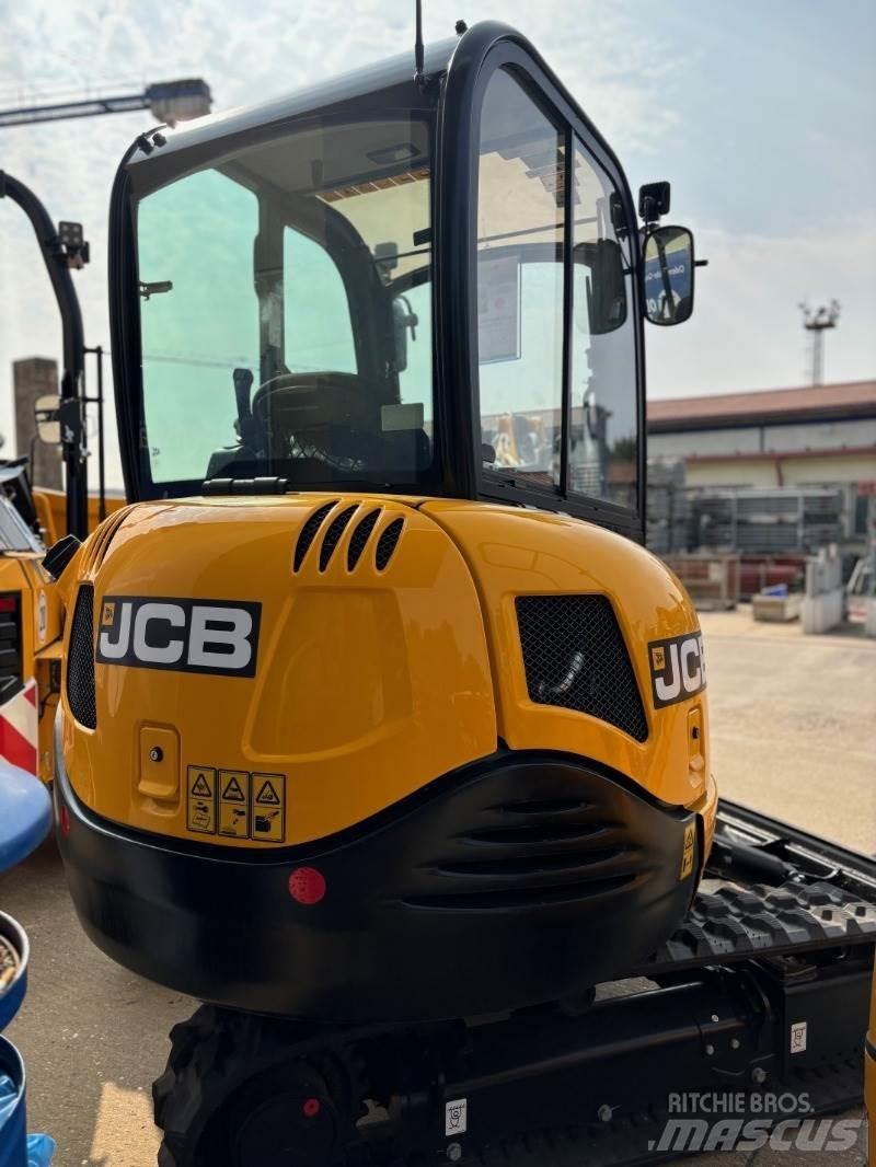 JCB 8029CTS 小型挖掘机