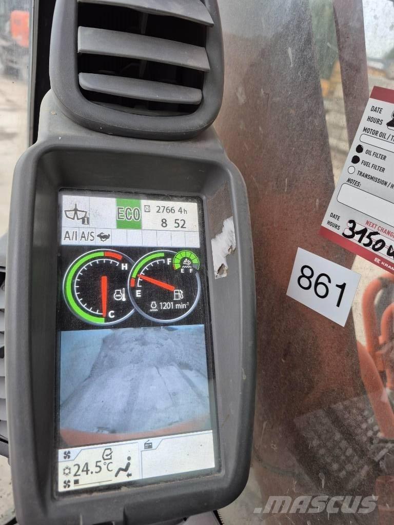 Hitachi ZX 135 履带挖掘机