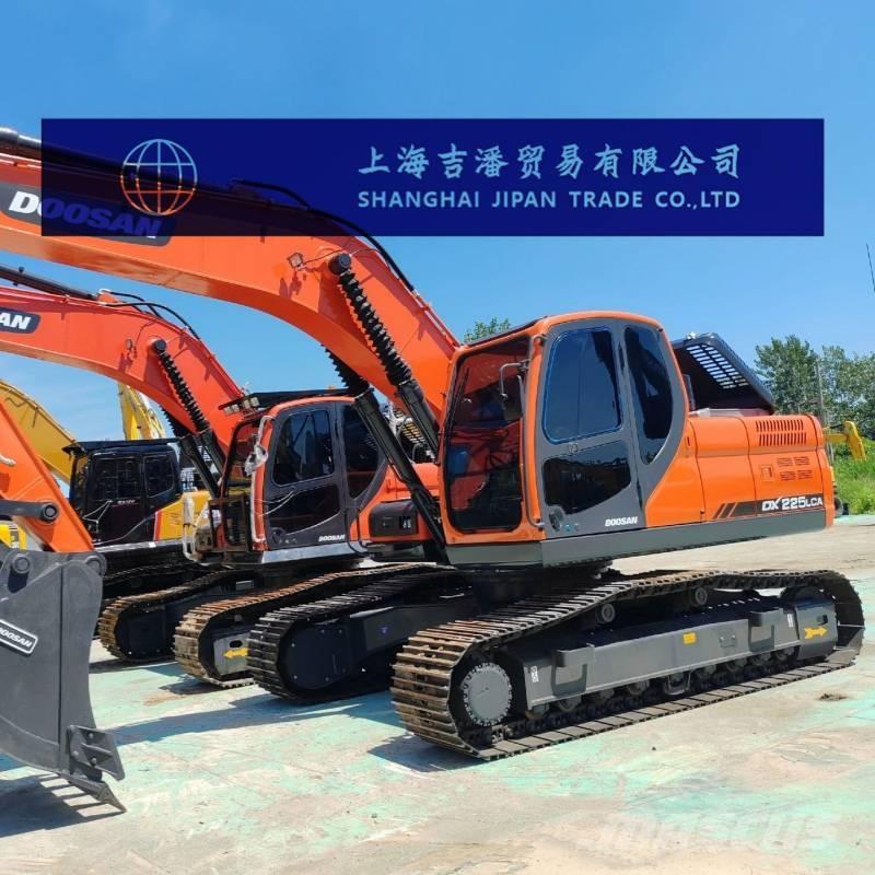 Doosan DX 225 履带挖掘机