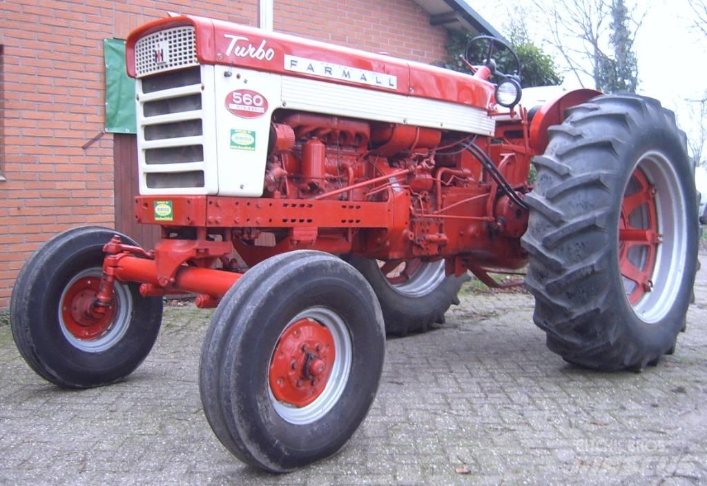 Farmall 560 拖拉机/农用车