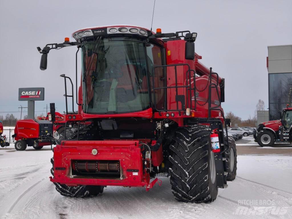 Case IH AF7150 联合收割机