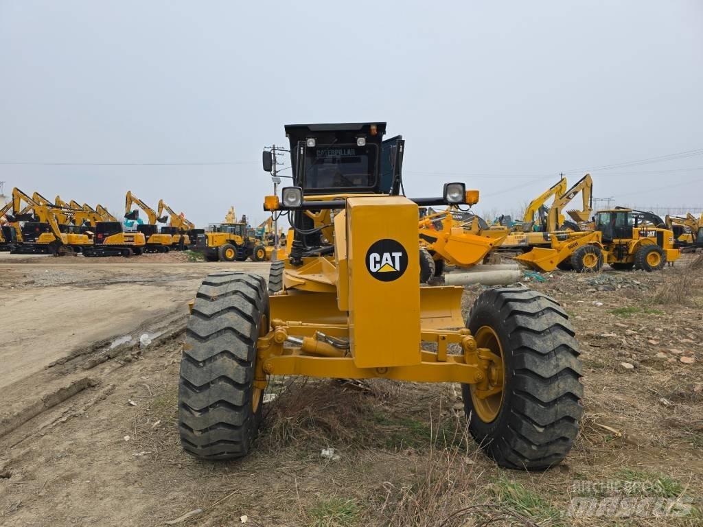 CAT 140 K 平地机/推土机