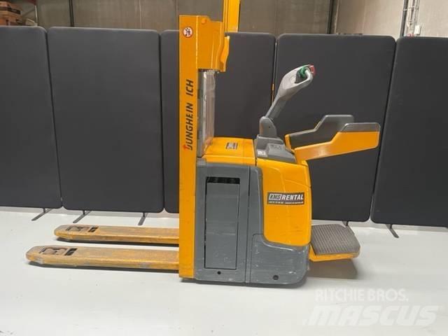 Jungheinrich ERC 212 手推堆垛车