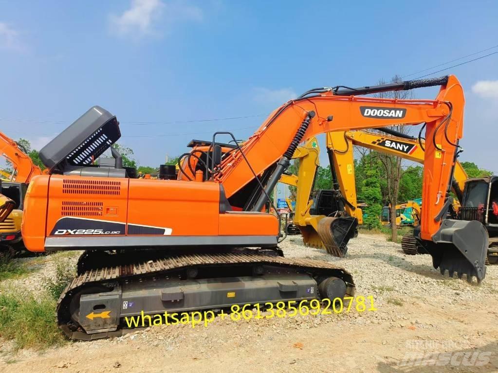 Doosan DX 225 履带挖掘机