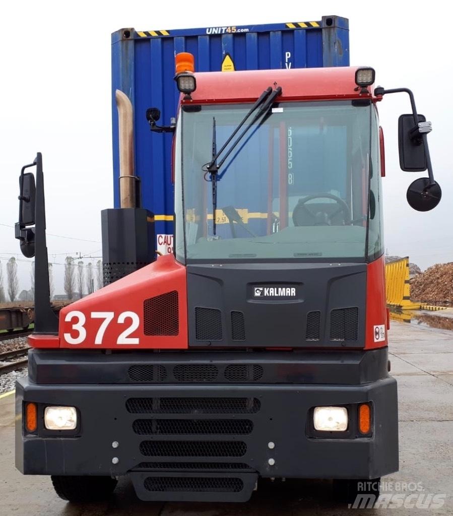 Kalmar T2 码头牵引车