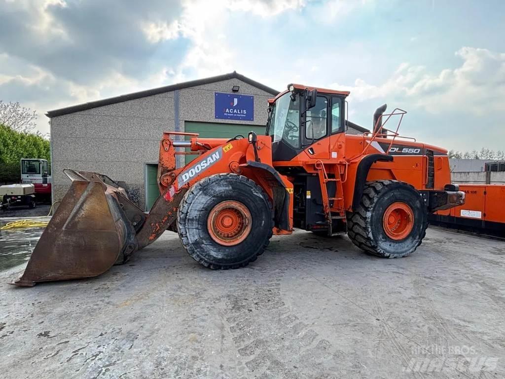 Doosan DL550 轮式装载机