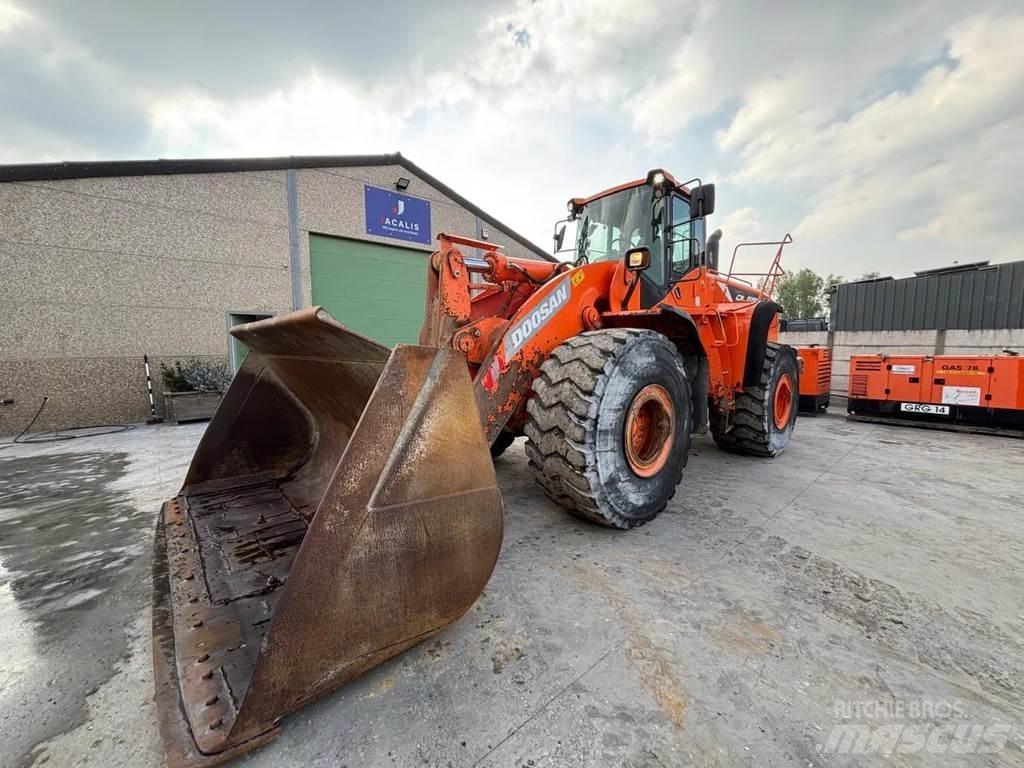 Doosan DL550 轮式装载机