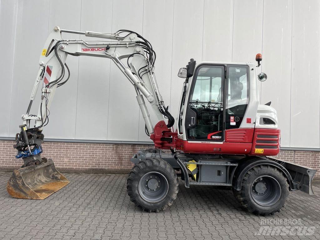 Takeuchi TB295W 轮式挖掘机