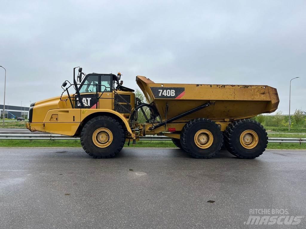 CAT 740B 铰接式自卸车