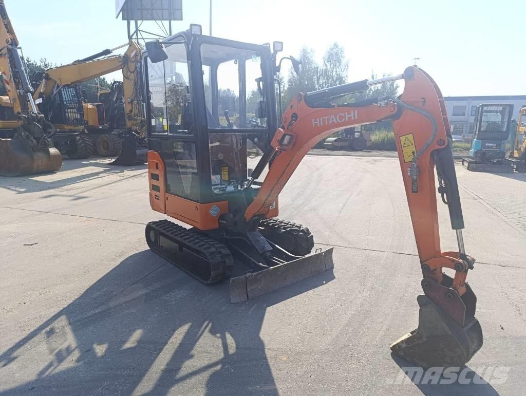 Hitachi ZX 19-5 小型挖掘机