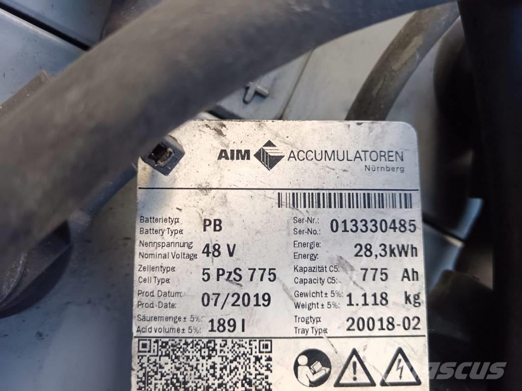 Linde E16H-02-386 电动叉车