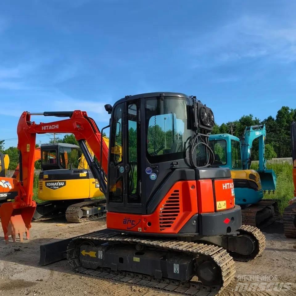 Hitachi ZX30 小型挖掘机