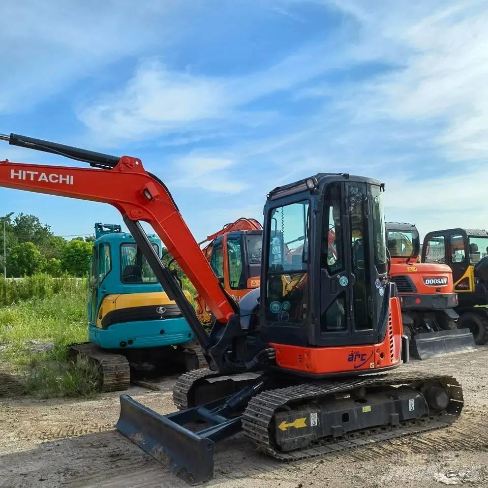 Hitachi ZX30 小型挖掘机