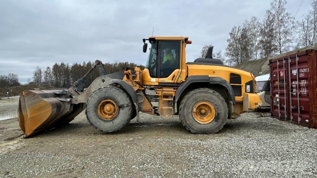 Volvo L 120 H 轮式装载机