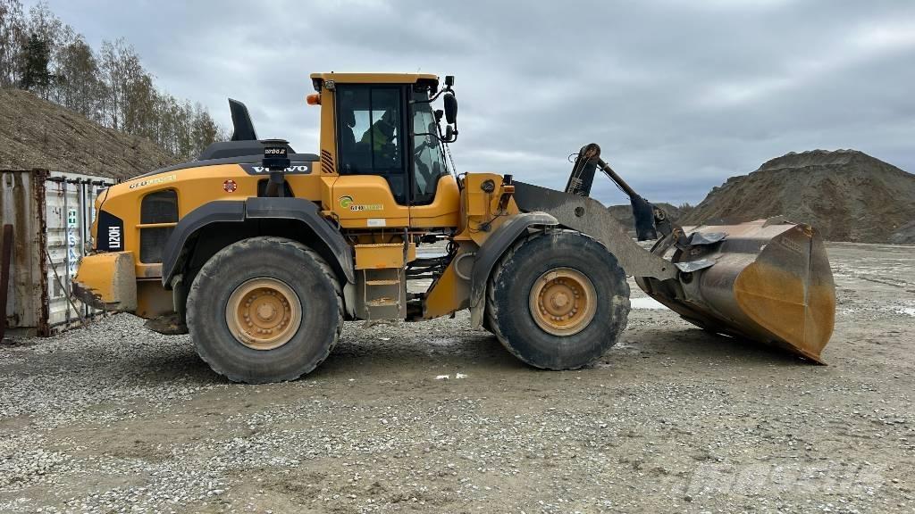 Volvo L 120 H 轮式装载机