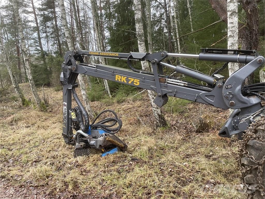 Rottne H8E 收割机