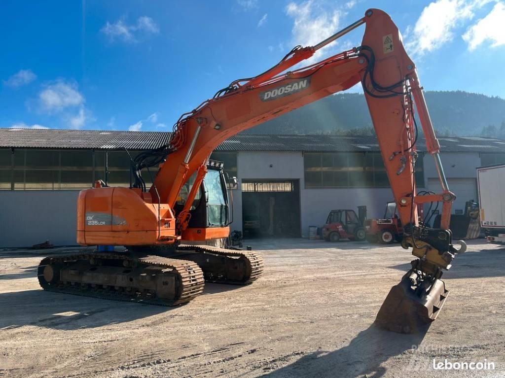 Doosan DX 235 LCR 履带挖掘机