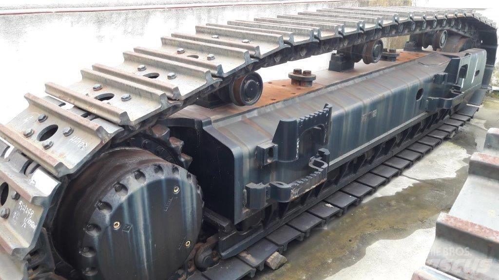 Hitachi ZX500LC-3 底盘和悬架