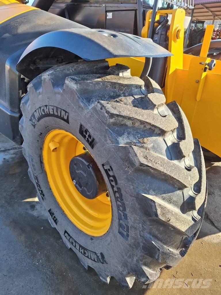 JCB 540-200 540-200 多功能装载机