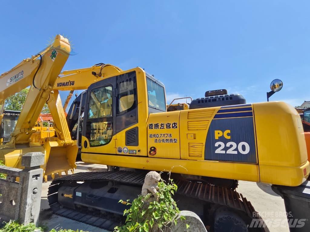 Komatsu PC 220-8 履带挖掘机