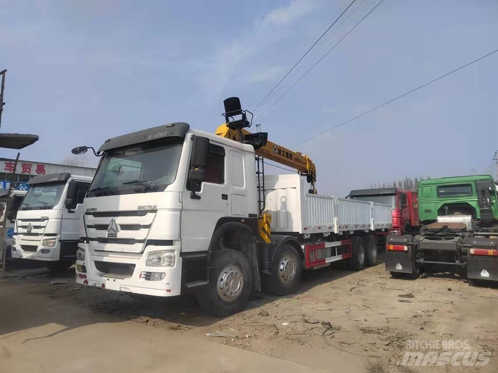 Howo 375 8X4 起重车