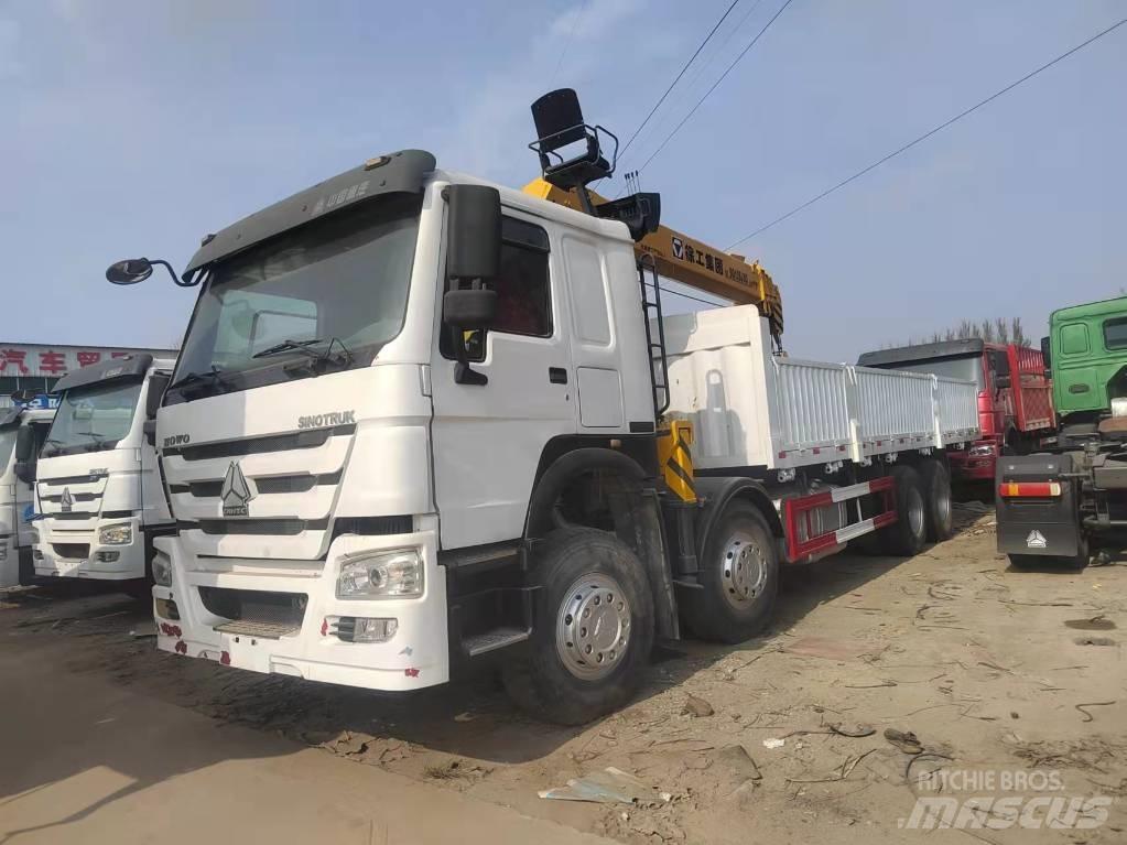 Howo 375 8X4 起重车