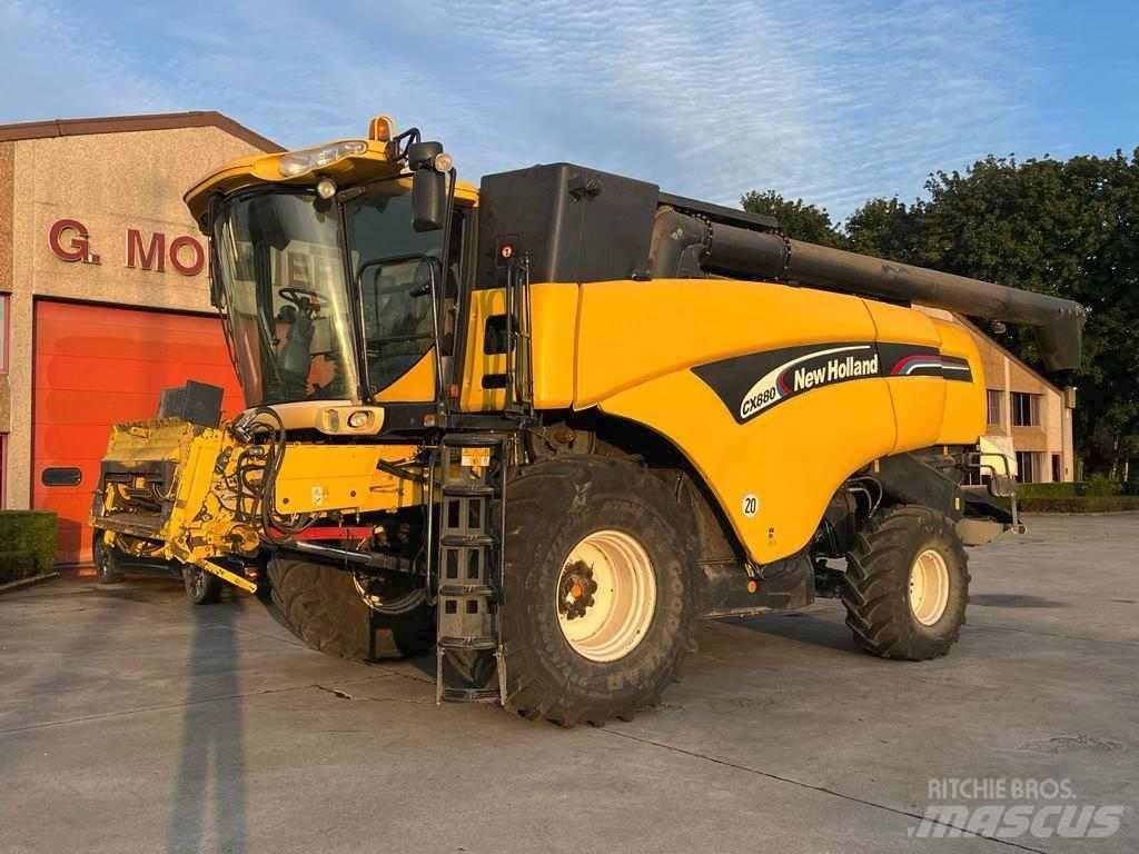 New Holland CX 880 联合收割机