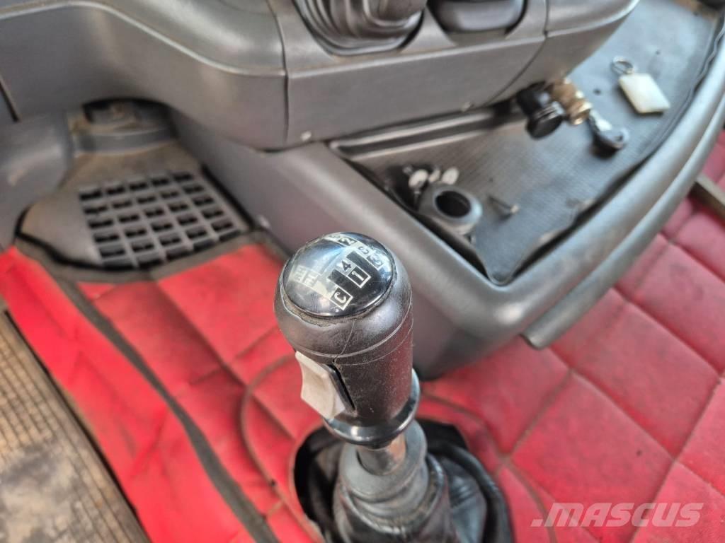 Scania R 164 牵引车