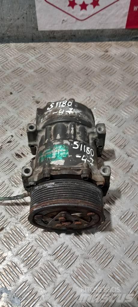 Scania P 360.    1888032 发动机