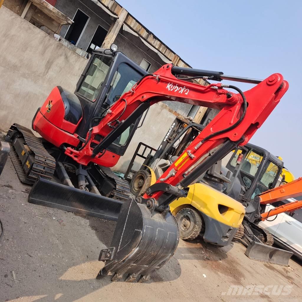 Kubota U 35 小型挖掘机