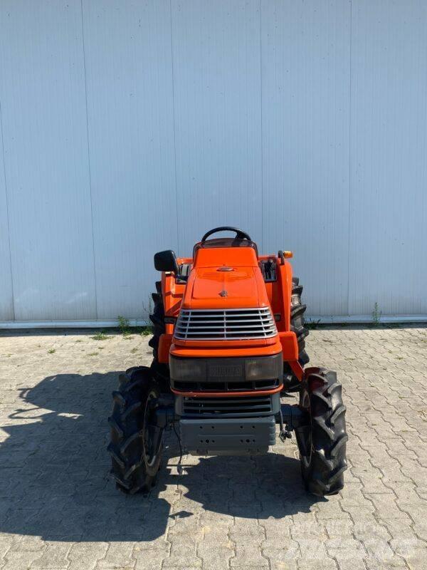 Kubota SATURN X24D 小型拖拉机