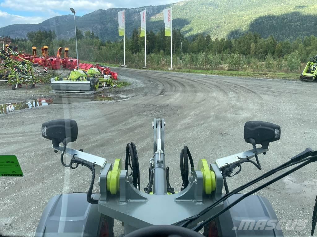 CLAAS Torion 530 多功能装载机