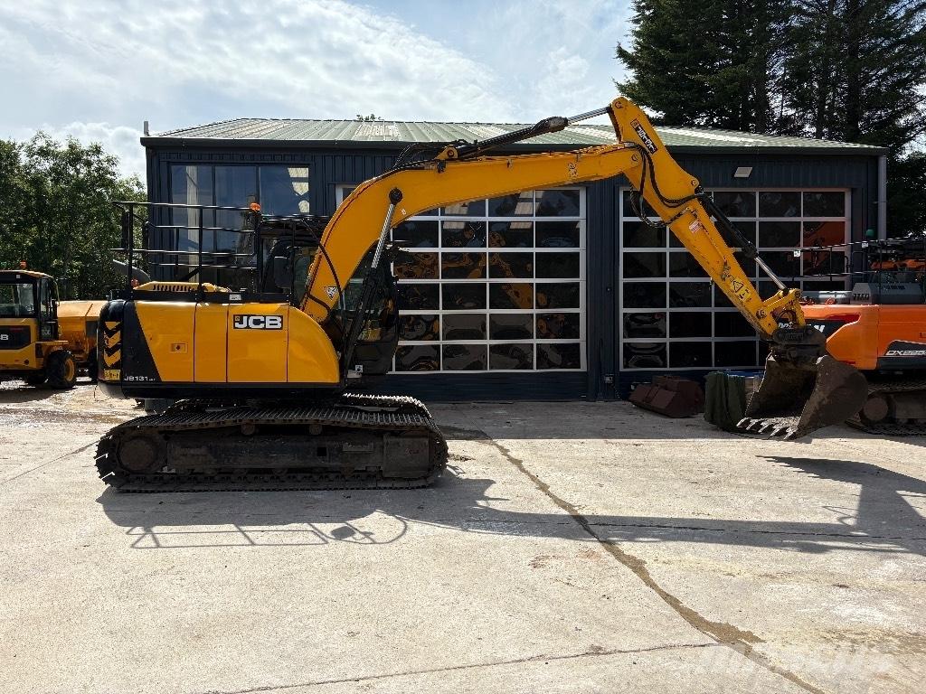 JCB JS 131 履带挖掘机