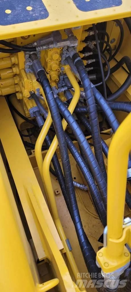 Komatsu 210LC-8 履带挖掘机