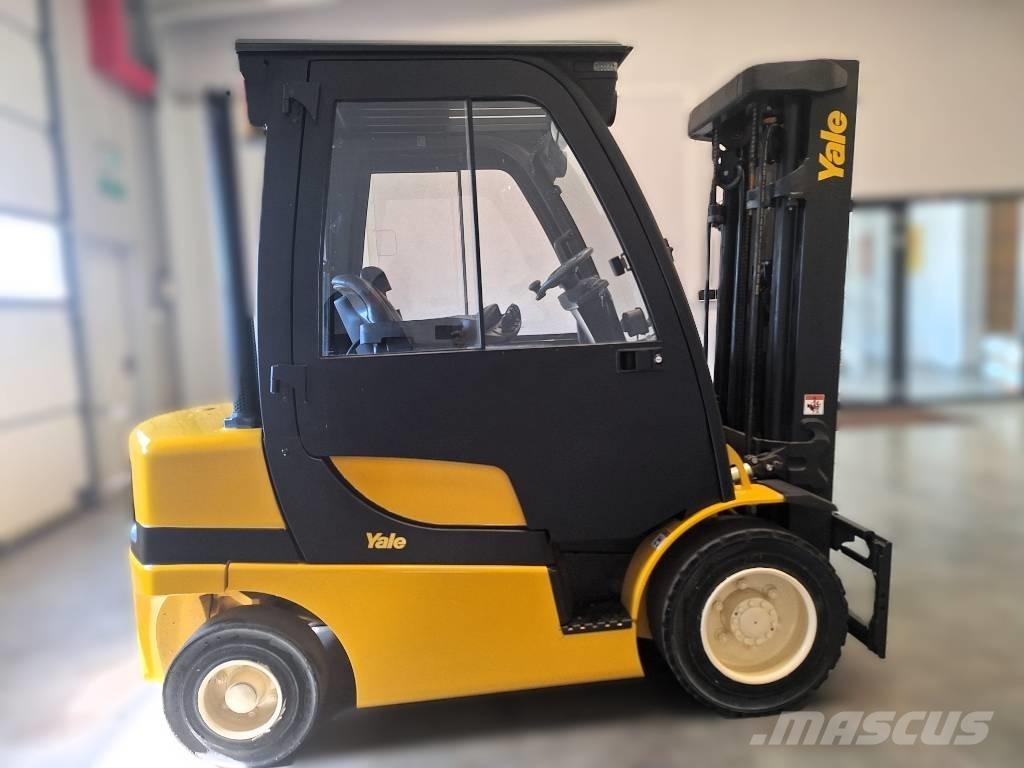Yale GDP 25 VX 柴油叉车