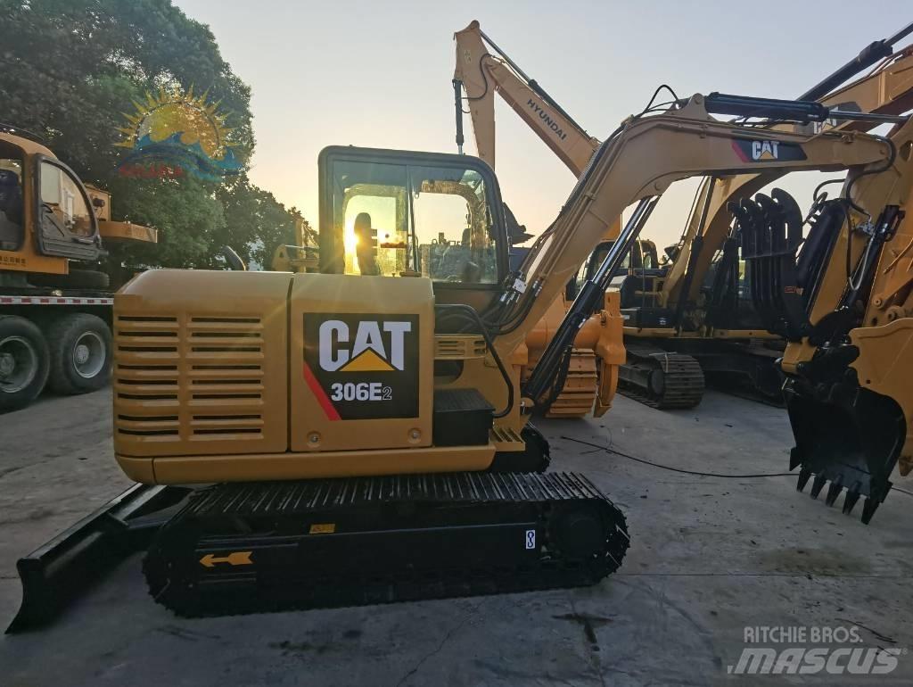 CAT 306 E2 小型挖掘机