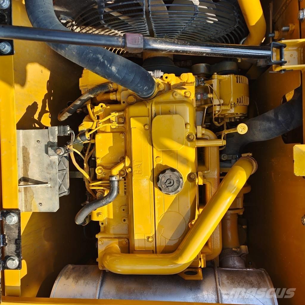 CAT 313 D 履带挖掘机