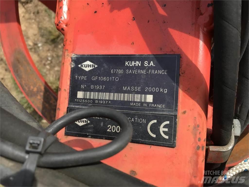 Kuhn GF 10601TO 犁耙和摊草机