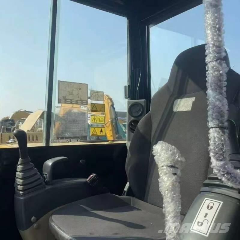 CAT 305.5 E 小型挖掘机