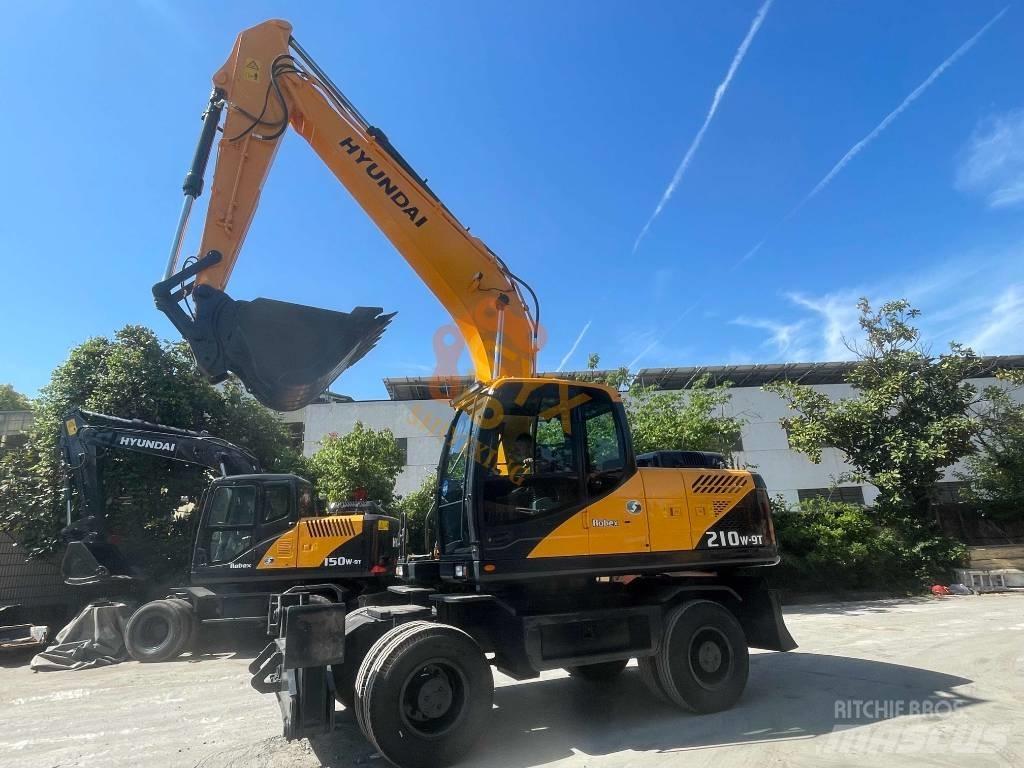 Hyundai R210W 轮式挖掘机