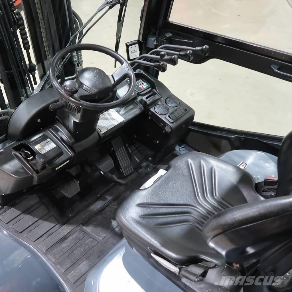 Toyota 40-8FD35N 柴油叉车