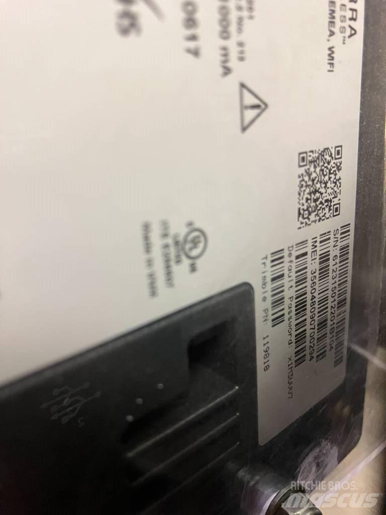 Trimble GFX-1060 GPS全球定位系统