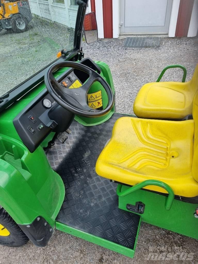 John Deere Gator TE 全地形车