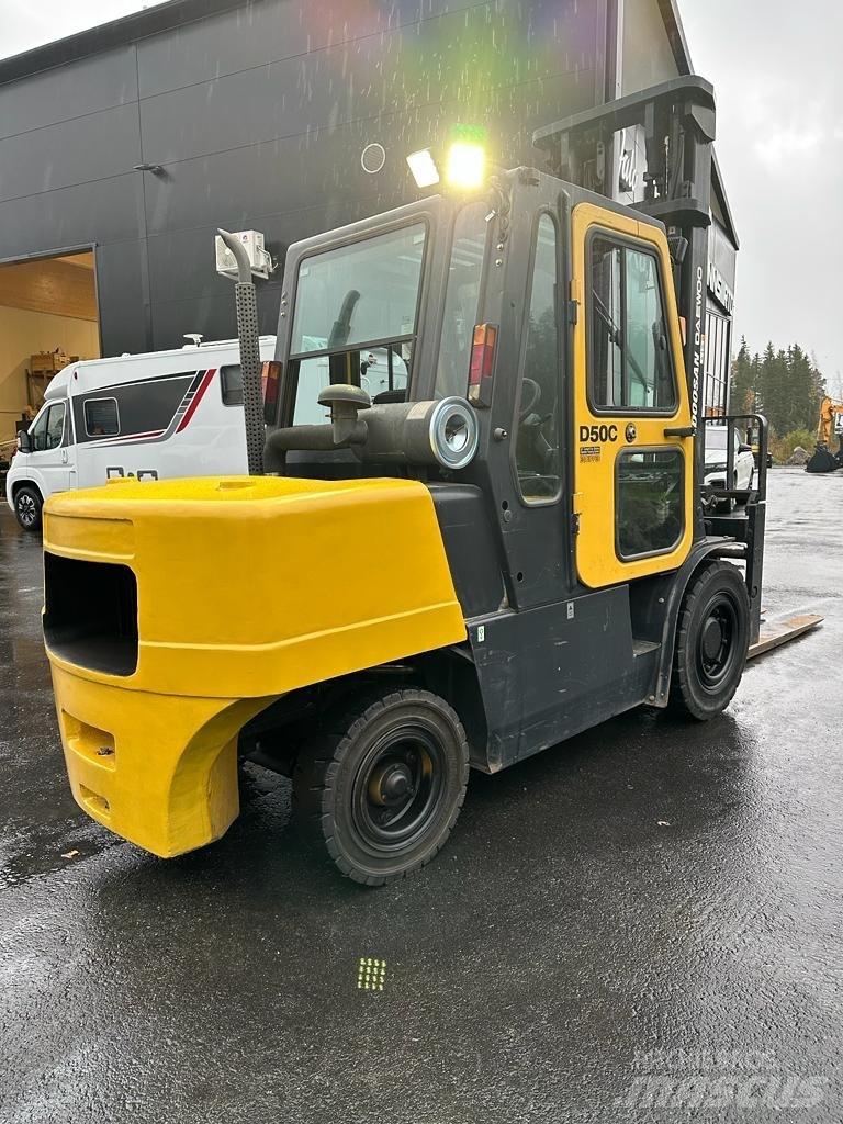 Doosan Daewoo D50-C2 柴油叉车