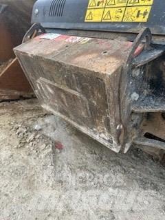 Godet MB BF 120.4 破碎机